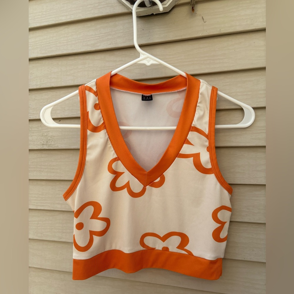 Flower print crop top